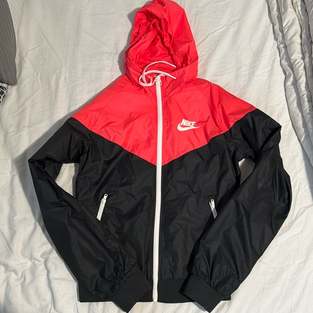 Nike Women's Windbreaker Jacket Small